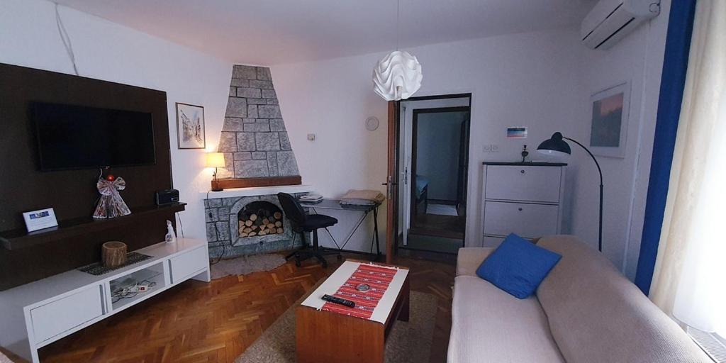 Apartman Ksenija Джяково Екстер'єр фото