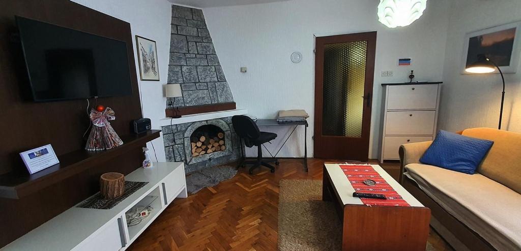 Apartman Ksenija Джяково Екстер'єр фото